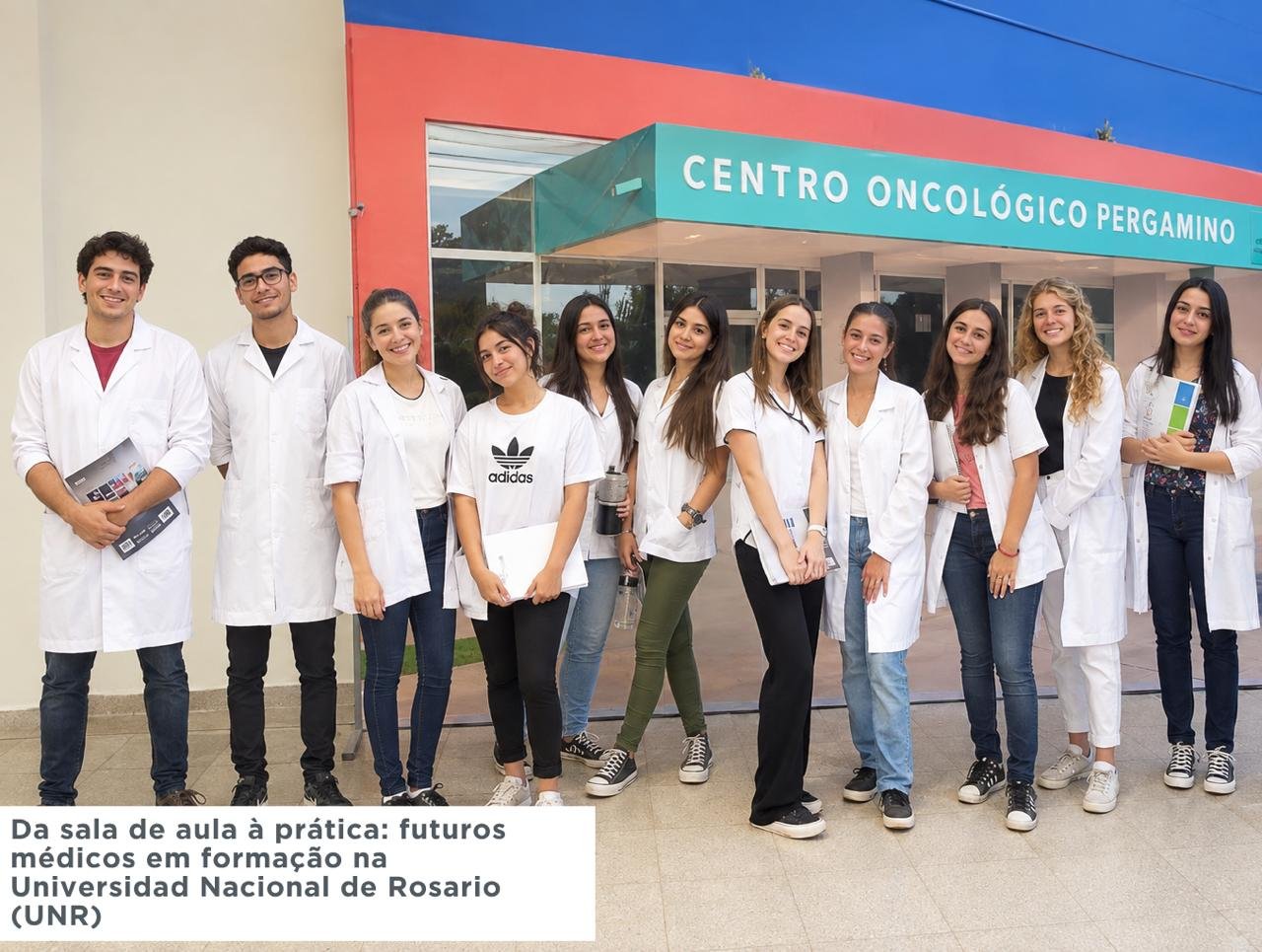 Futuros médicos em formação na Universidad Nacional de Rosario (UNR)